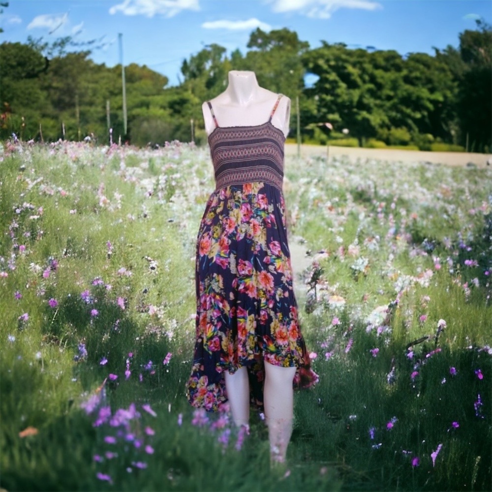 💙MAGIC Floral Summer Dress w/a Hi to Low Hem💙